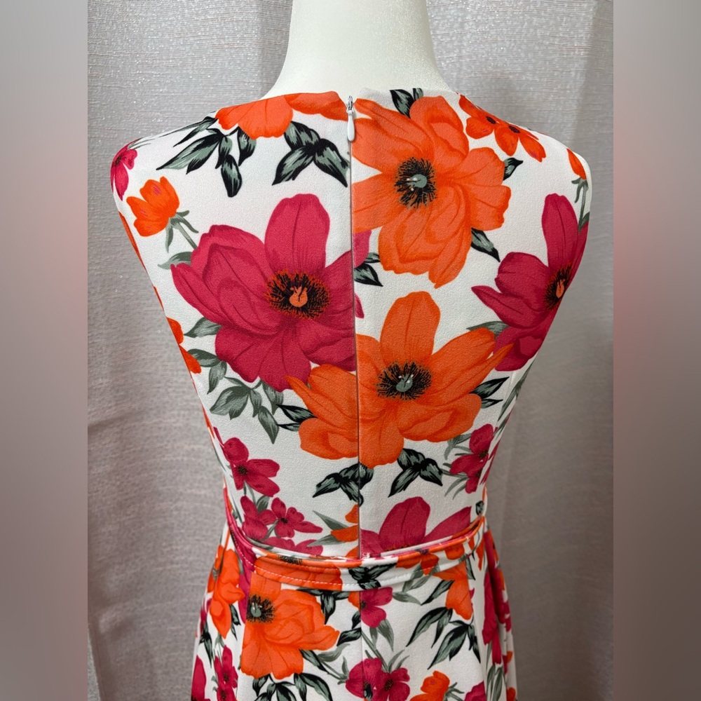 Calvin Klein Floral Print Hibiscus Belted
A Line Sleeveless Midi Dress Size 2 - Picture 7 of 11
